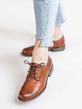 Miz Mooz Tan Brown Leather Lace-Up Oxfords